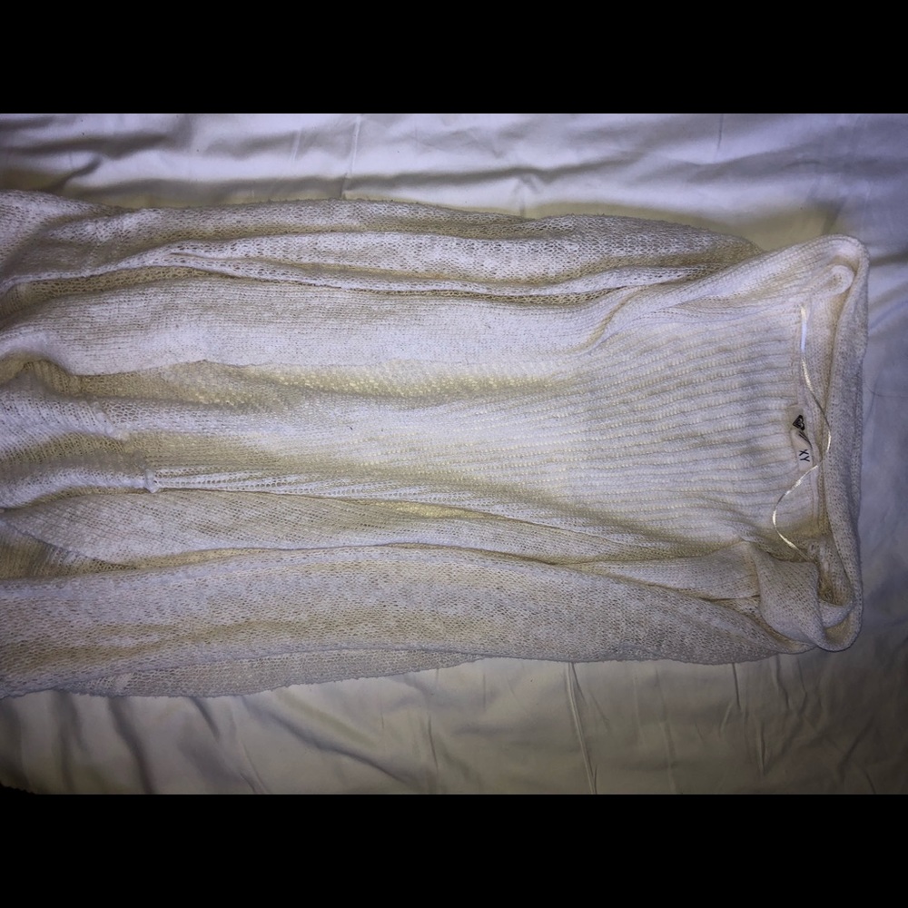 Roxy brand small white cardigan
